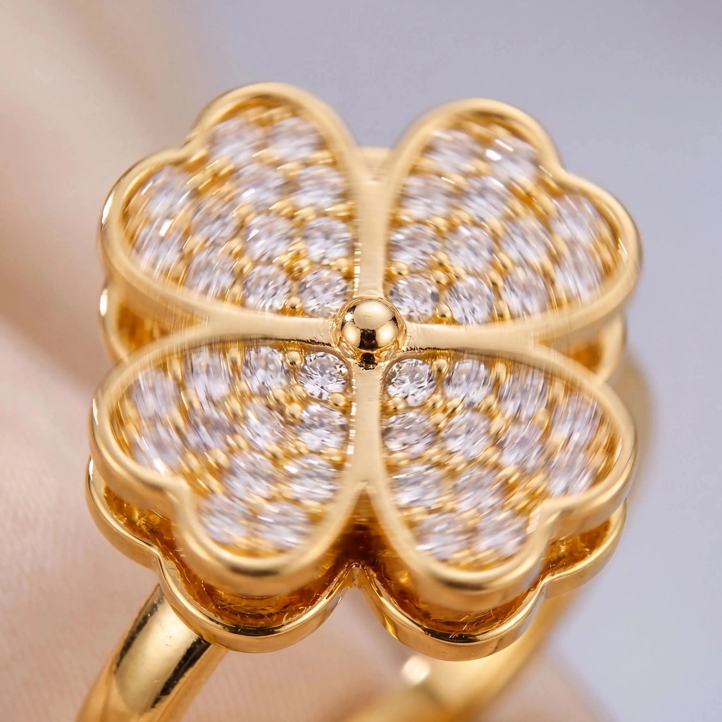 Rotating Four-Leaf Clover Anxiety Ring Sparkle Detail
