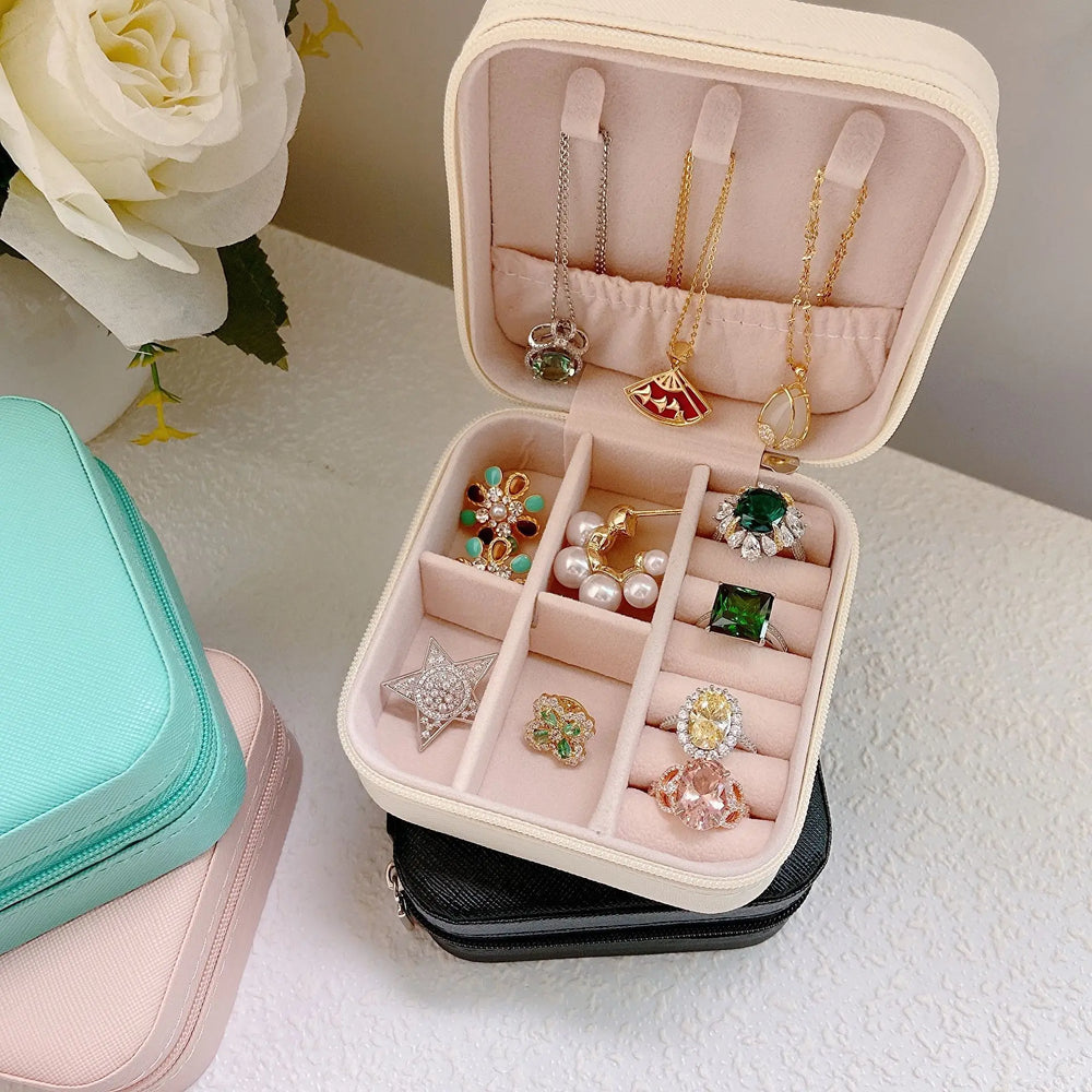Mini Travel Jewelry Case with 5 Pairs Gold Huggie Earrings – Gift Set